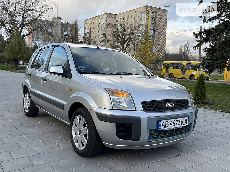 Хэтчбек Ford Fusion 2007 в 