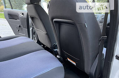 Хэтчбек Ford Fusion 2007 в 
