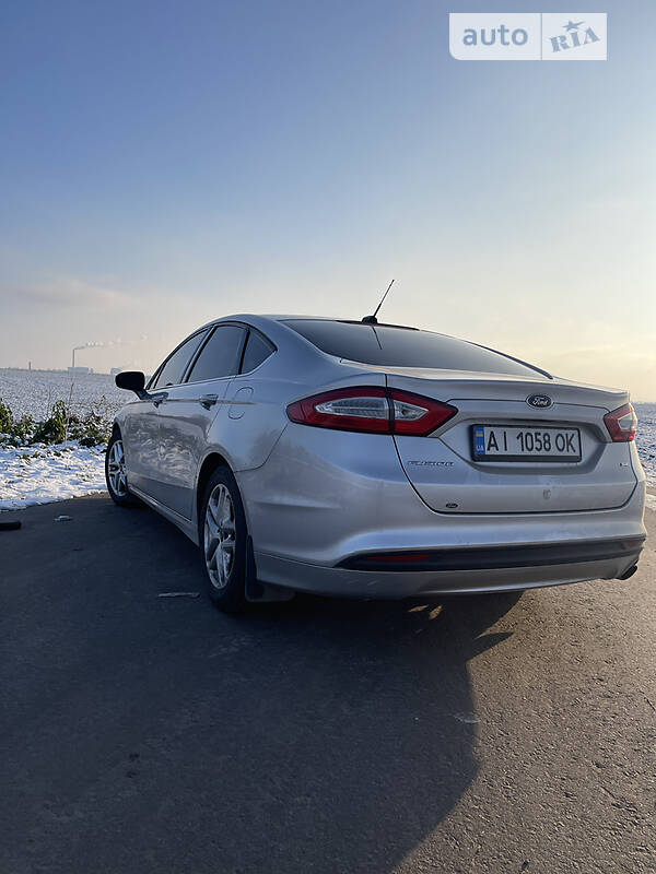 Седан Ford Fusion 2013 в Белой Церкви