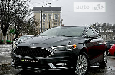 Седан Ford Fusion 2016 в 