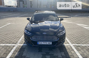 Седан Ford Fusion 2015 в 