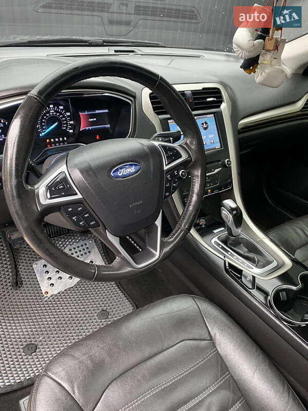 Седан Ford Fusion 2013 в Одессе