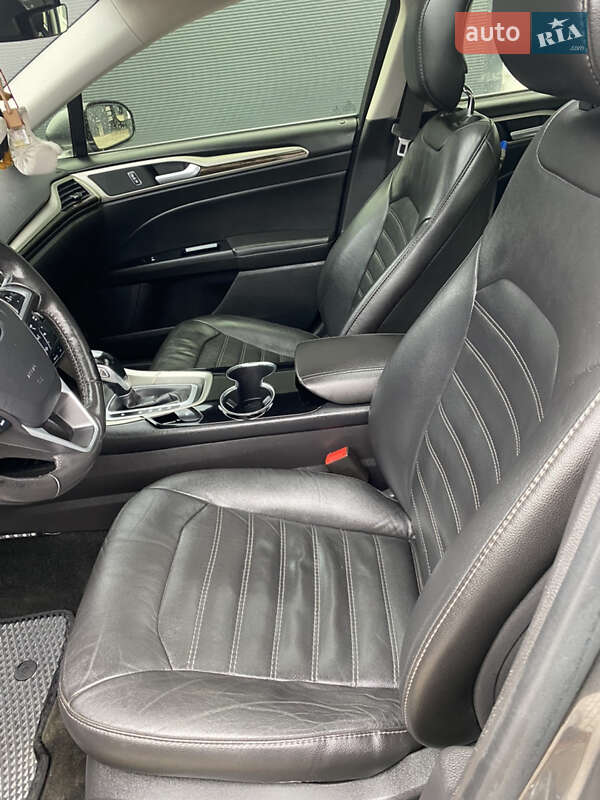 Седан Ford Fusion 2013 в Одессе
