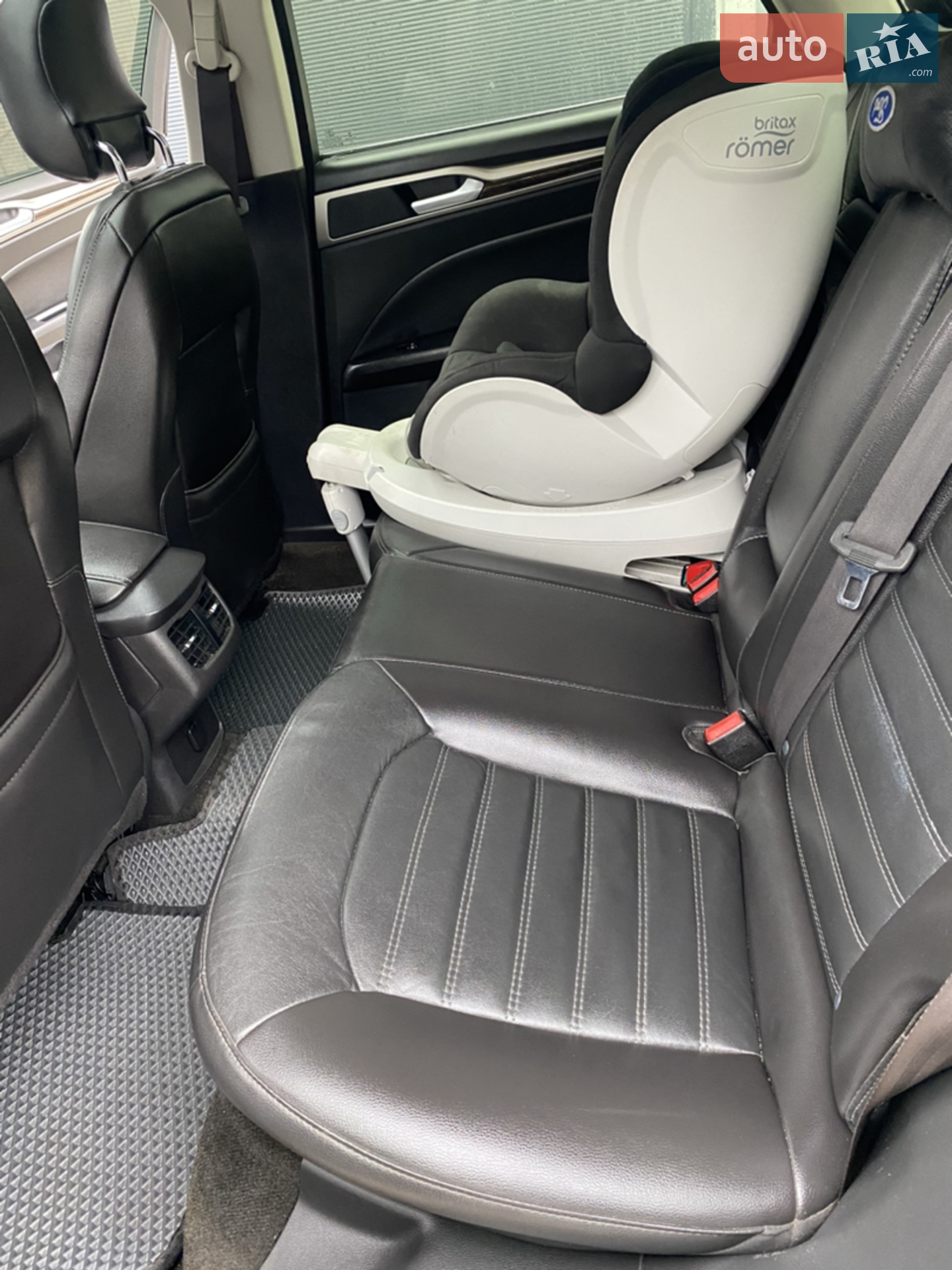 2013 Ford Fusion - мініатюра 24