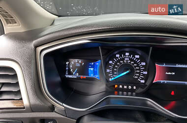 Седан Ford Fusion 2013 в 