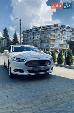 Седан Ford Fusion 2014 в 