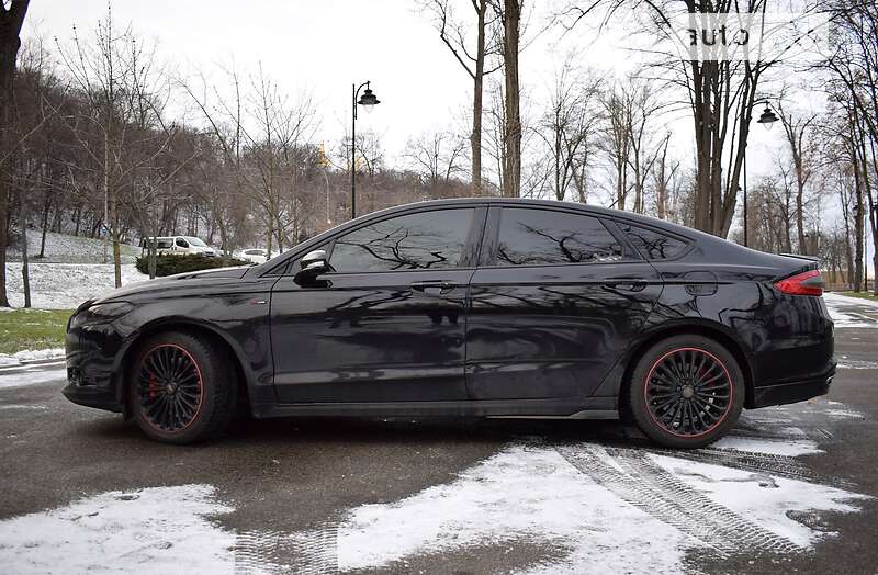 Седан Ford Fusion 2016 в Києві