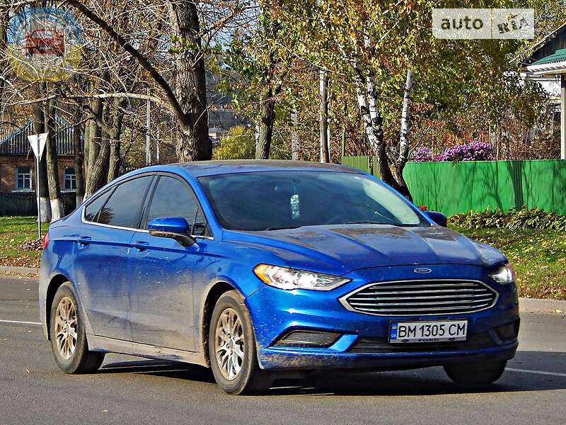 Седан Ford Fusion 2016 в Ромнах