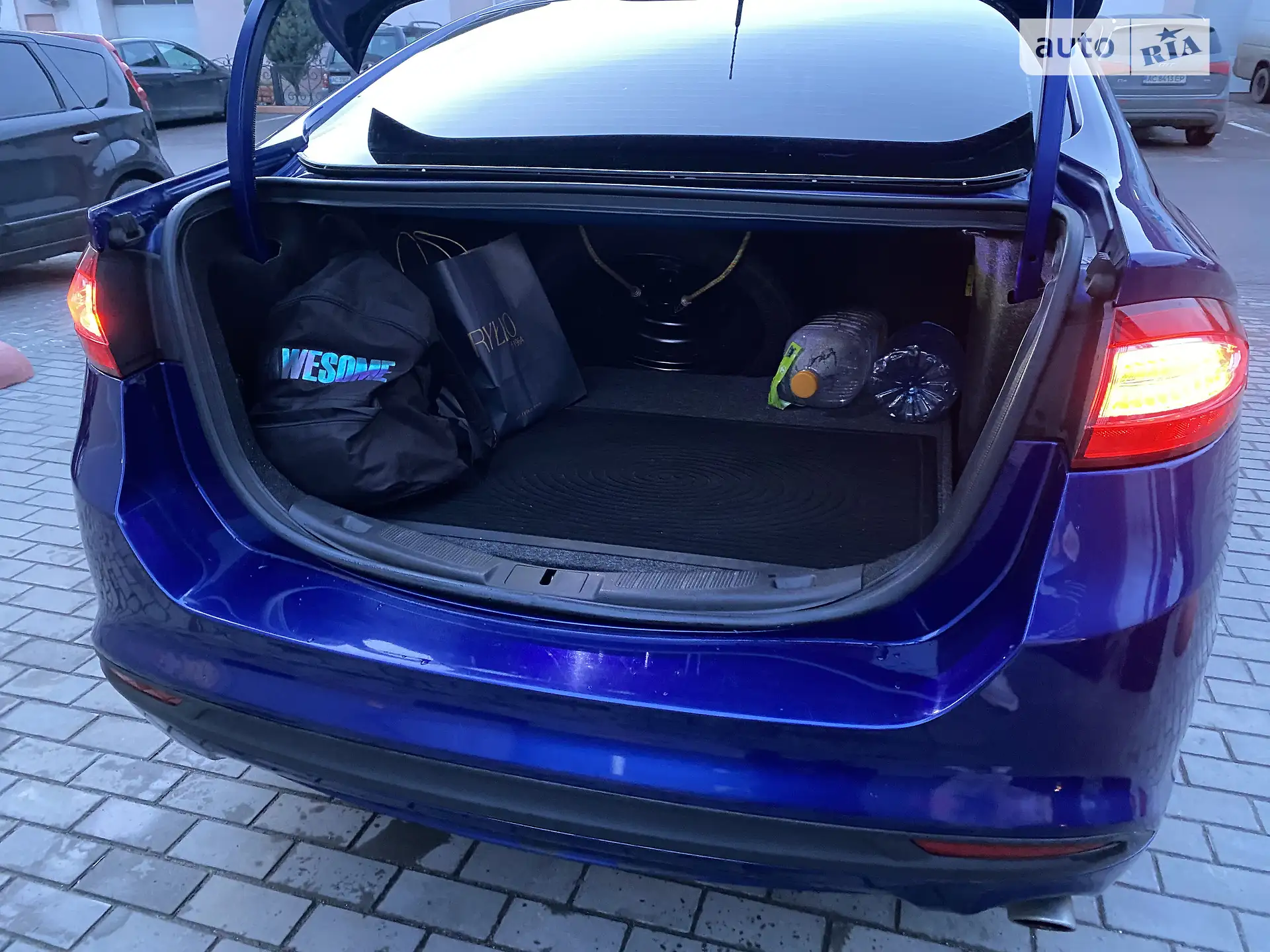 2016 Ford Fusion - мініатюра 25