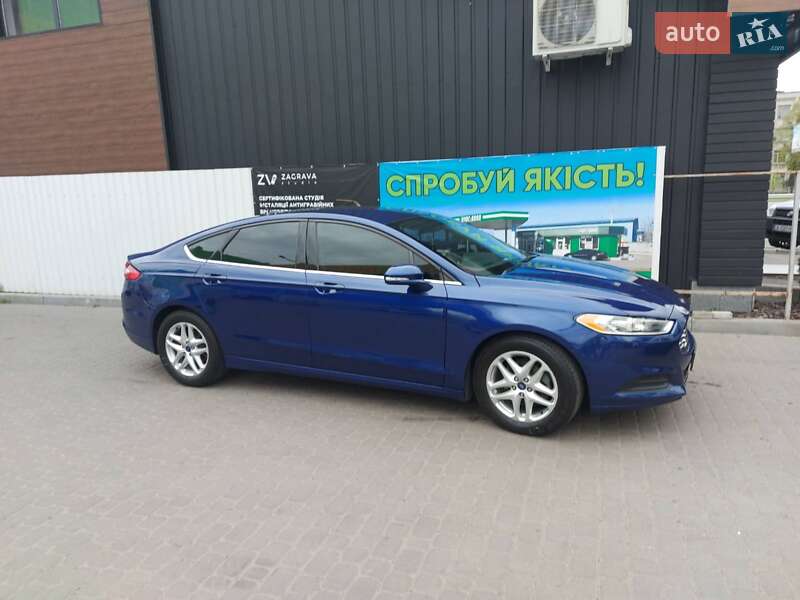 Седан Ford Fusion 2014 в Черкасах