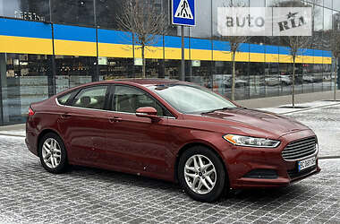 Седан Ford Fusion 2013 в Львове