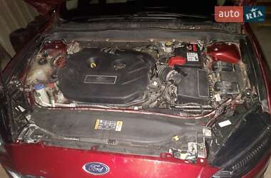 Седан Ford Fusion 2016 в Нововолынске