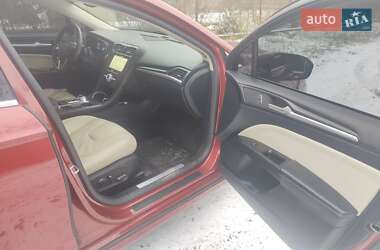 Седан Ford Fusion 2016 в Нововолынске