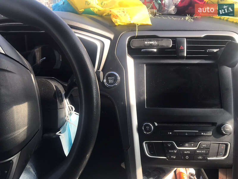 Седан Ford Fusion 2018 в Львові