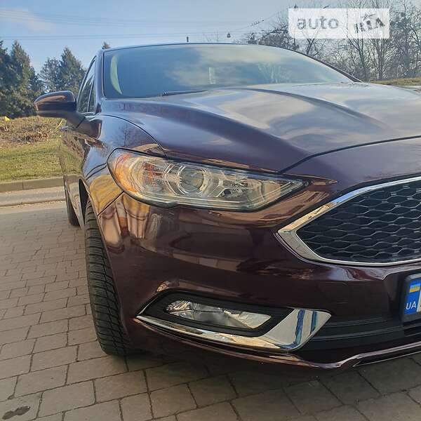 Седан Ford Fusion 2018 в Львові