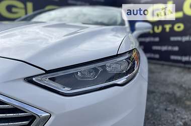 Седан Ford Fusion 2017 в 