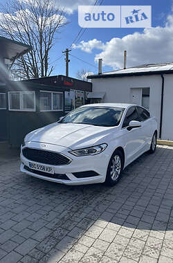 Седан Ford Fusion 2016 в Львове