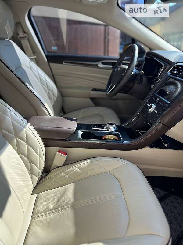 Седан Ford Fusion 2016 в Києві