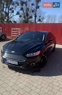 Седан Ford Fusion 2016 в Бродах