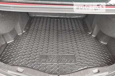 Седан Ford Fusion 2014 в 