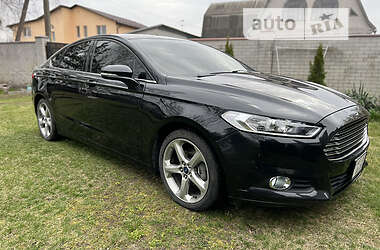 Седан Ford Fusion 2013 в 