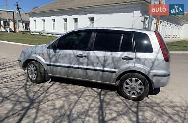 Хэтчбек Ford Fusion 2004 в Виннице