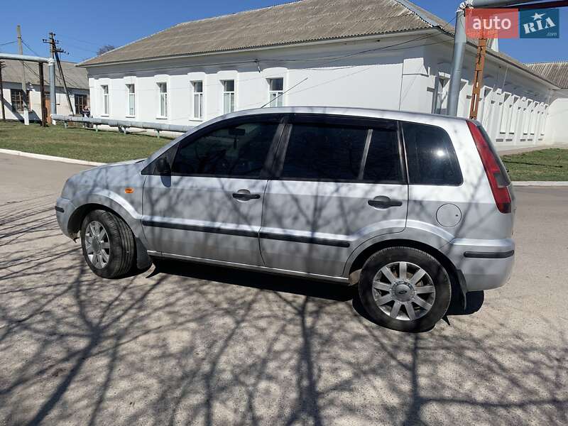 Хэтчбек Ford Fusion 2004 в Виннице