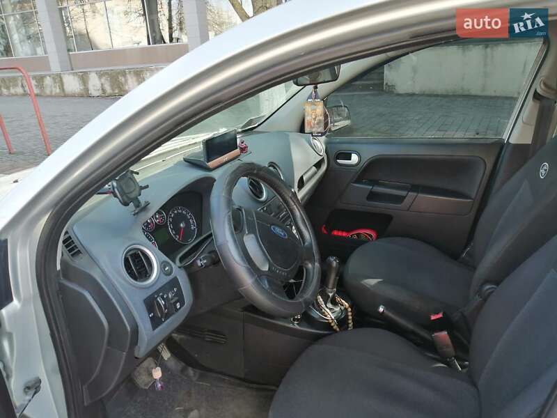 Хэтчбек Ford Fusion 2008 в Одессе