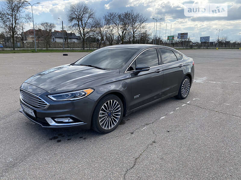 Седан Ford Fusion 2016 в Одесі