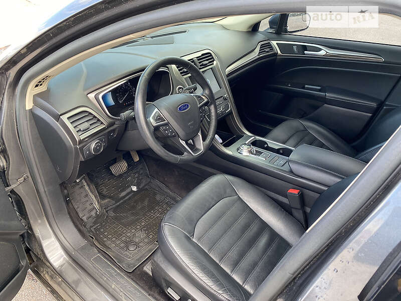 Седан Ford Fusion 2016 в Одесі