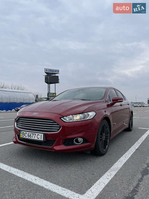 Седан Ford Fusion 2014 в 