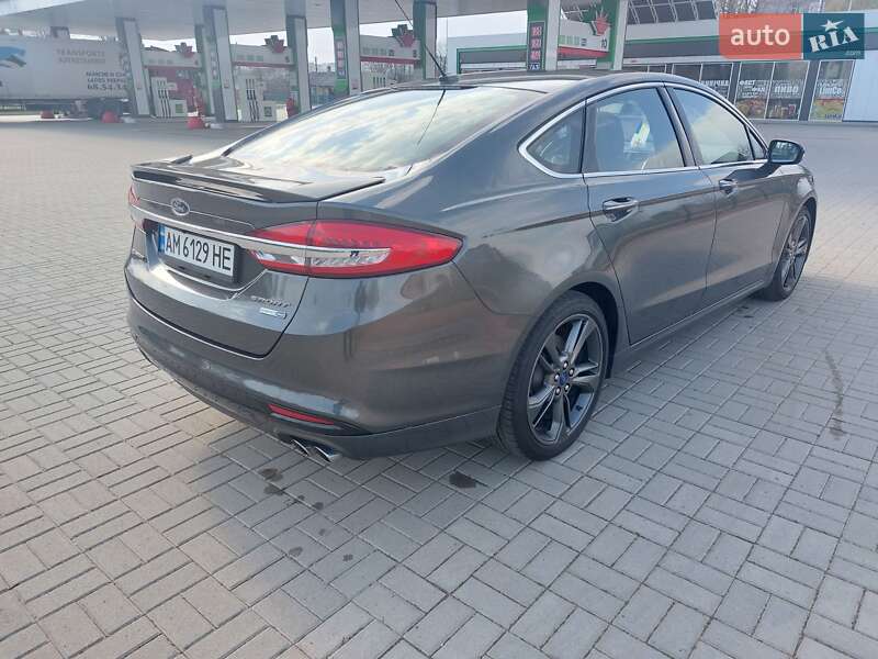 Седан Ford Fusion 2017 в Житомирі