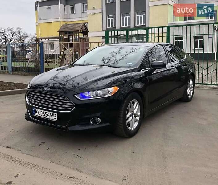 Ford Fusion 2016