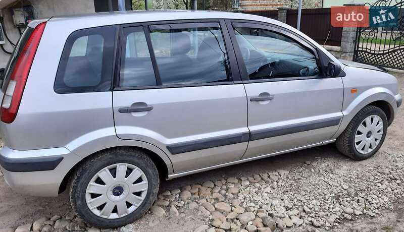 Седан Ford Fusion 2007 в Рожнятове