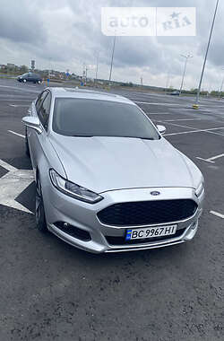 Седан Ford Fusion 2015 в Львове