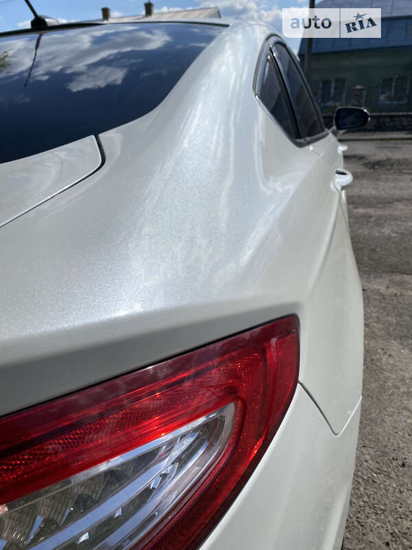 Седан Ford Fusion 2015 в Золочеве