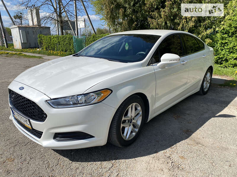 Седан Ford Fusion 2015 в Золочеве