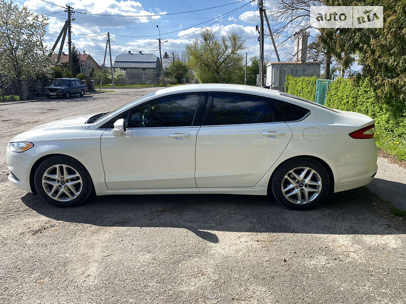 Седан Ford Fusion 2015 в Золочеве