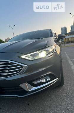 Седан Ford Fusion 2016 в Києві