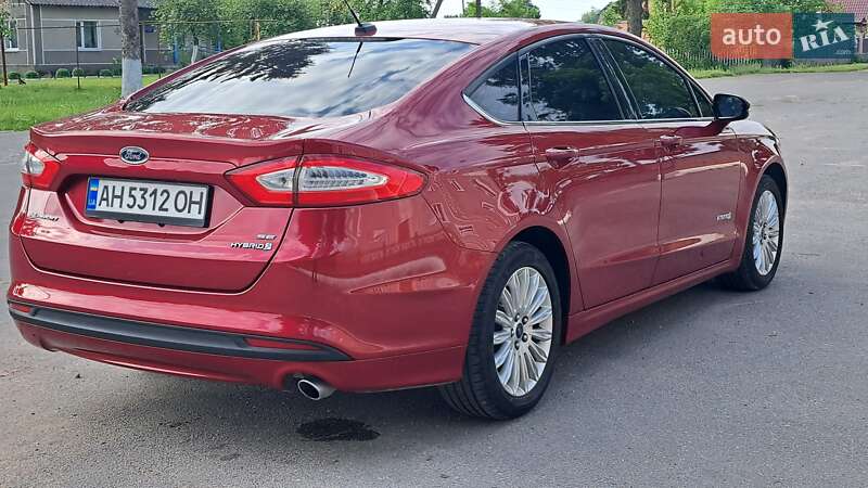 Седан Ford Fusion 2013 в Києві