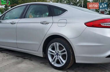 Седан Ford Fusion 2015 в Львове