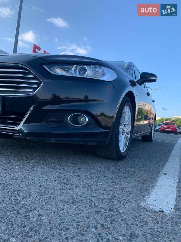 Седан Ford Fusion 2012 в Черновцах