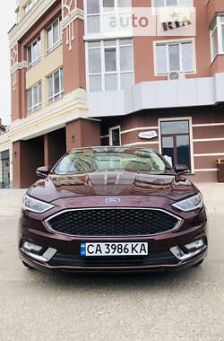 Седан Ford Fusion 2016 в Умани