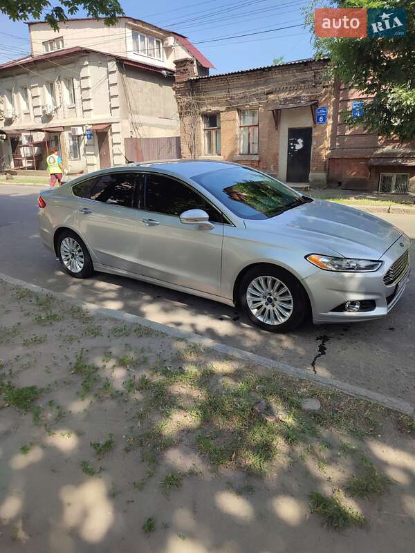 Седан Ford Fusion 2016 в Харкові