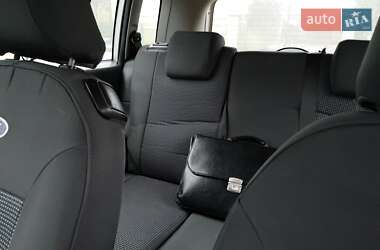 Хетчбек Ford Fusion 2005 в Ужгороді