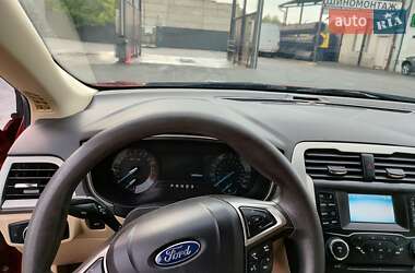 Седан Ford Fusion 2014 в 