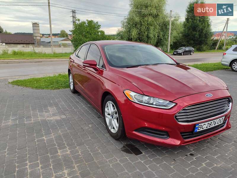 Седан Ford Fusion 2014 в Трускавці