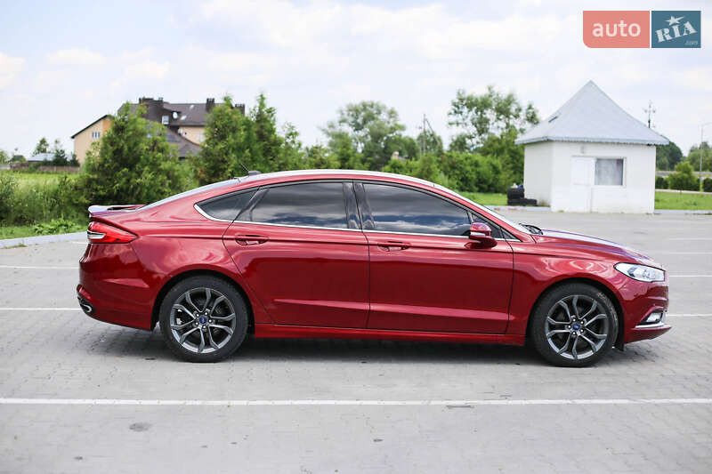 Седан Ford Fusion 2017 в Бучаче