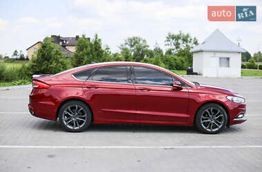 Седан Ford Fusion 2017 в 