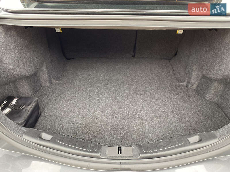 Седан Ford Fusion 2018 в Львове